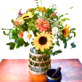 Seasonal Vase Arrangement (Large)